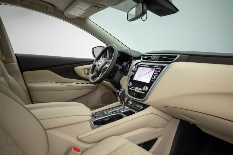 Интерьер Nissan Murano 2018 года  (NA) (фото 24 из 40)